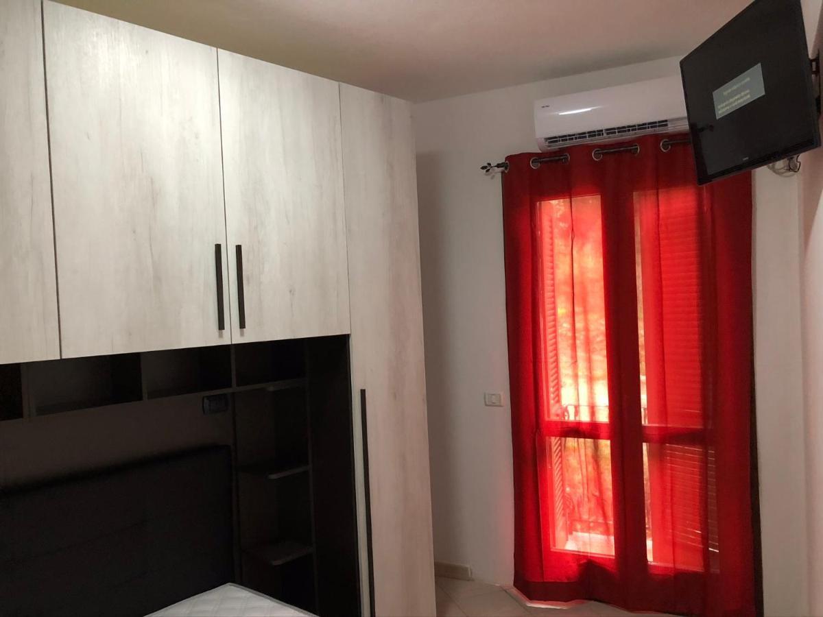 Calypso Home Sea View Badesi Buitenkant foto